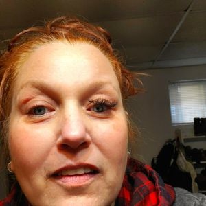 So i thought i might sell that new lash applicator